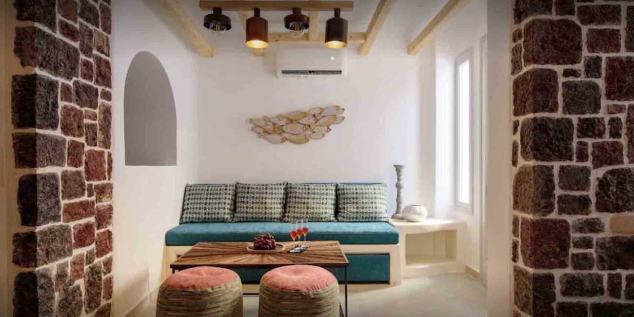 Suite living room