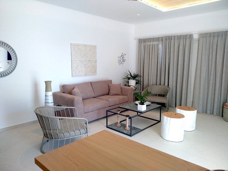 "Sea Breeze" ground floor souite living room