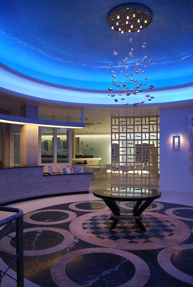 "La mer" front desk - restaurant